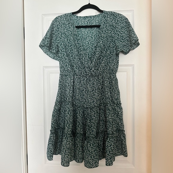 Summer dress - Picture 3 of 3